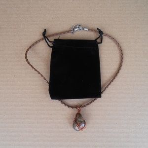 wire raped stone neclace